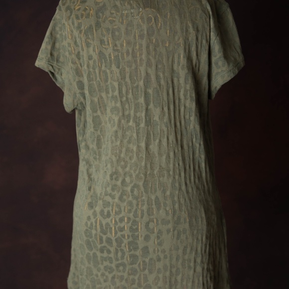 Olive Green Tee (S) - Picture 3 of 3